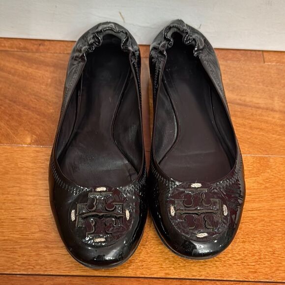 Tory Burch Patent Black Flats size‎ 7.5